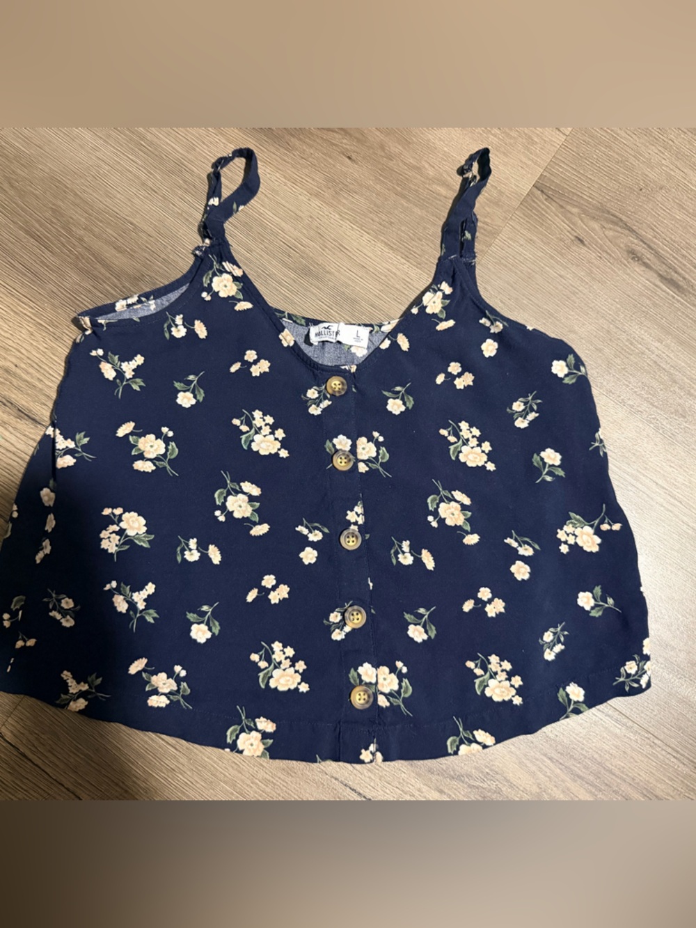 Hollister Navy Floral Button-Front Cropped Tank festival